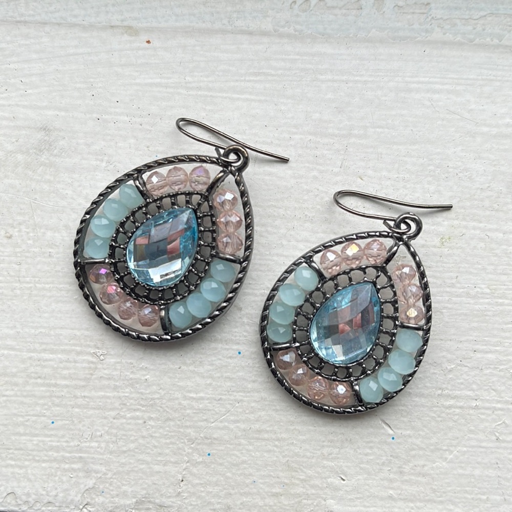 Dangle hook earrings